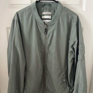 Good fellow Water Resistant Men’s Bomber Jacket Size Large